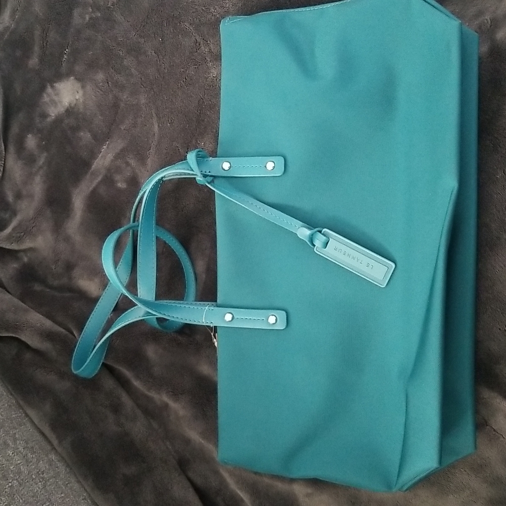Le Tannuer Hand Bag